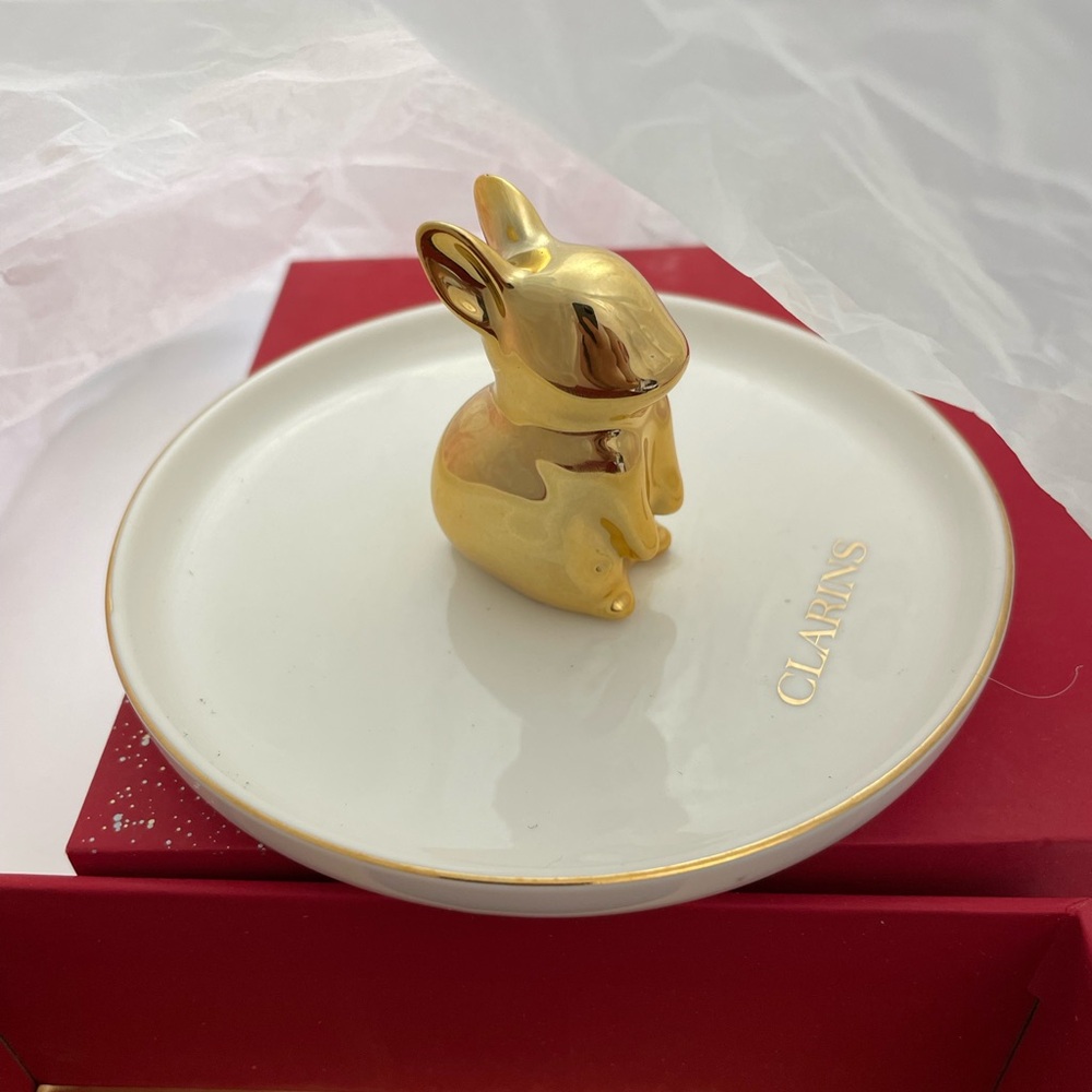 Clarins gift Bunny Ceramic plate - Picture 6 of 9